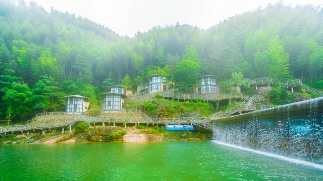 绿水青山就是金山银山